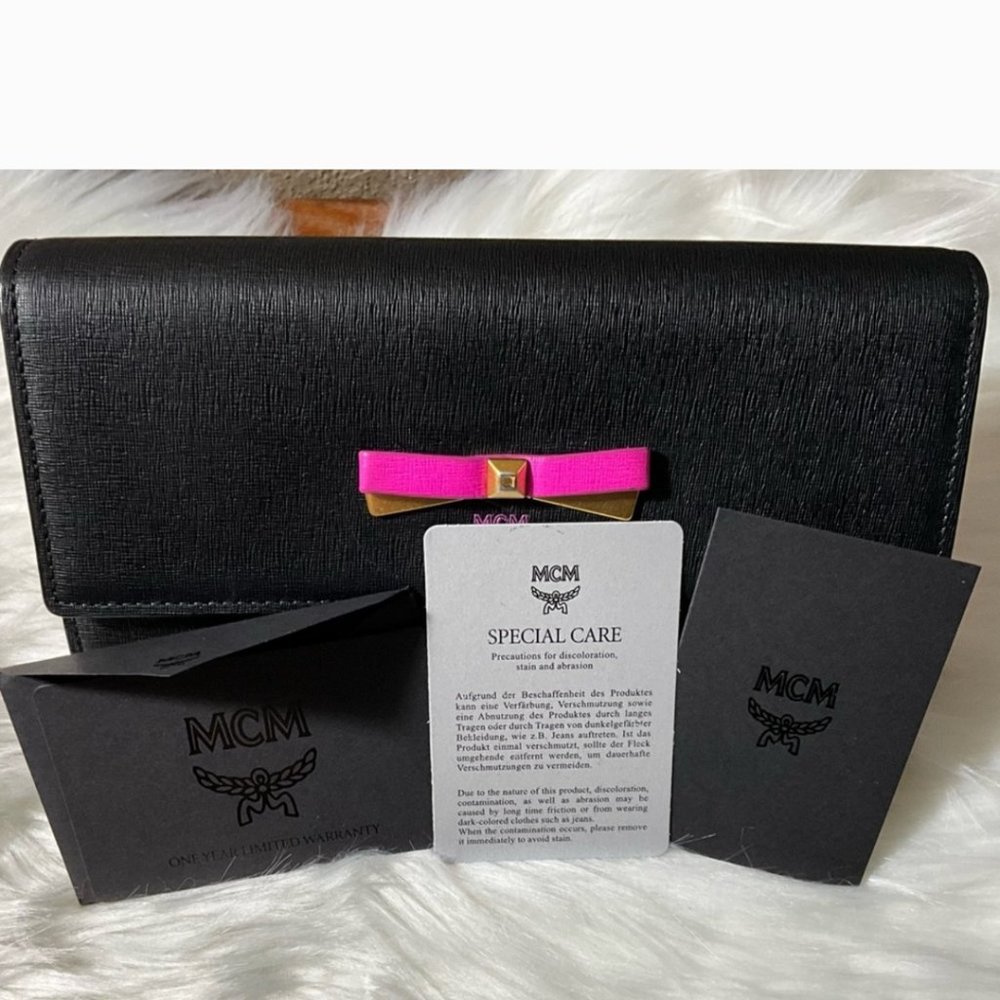 MCM SAFFIANO LONG LEATHER WALLET
